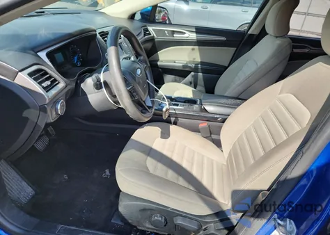 2018 Ford Fusion S из США, поврежденный, VIN 3FA6P0G72JR231725